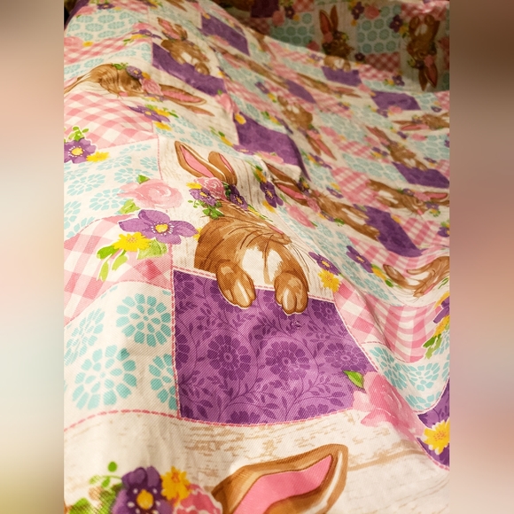 Easter Tablecloth Spring Bunny Floral Patchwork Vinyl & Flannel 52x70" Rectangle - Picture 3 of 8